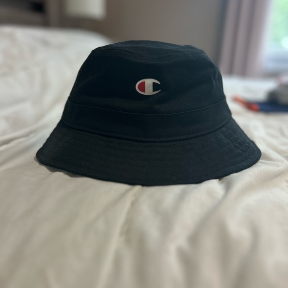 Champion Classic Black Bucket Hat - Picture 2 of 4